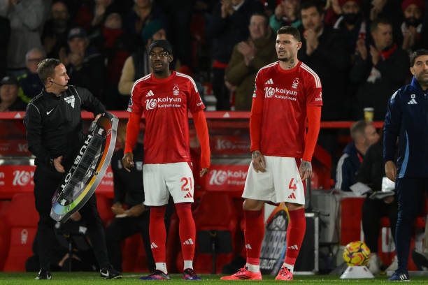 赛中走得更 赛中走得更